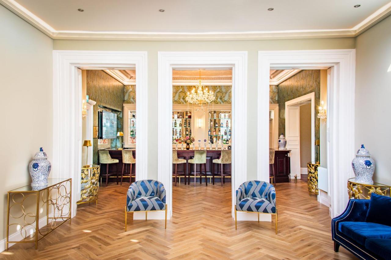 Cork'S Vienna Woods Hotel & Villas ภายนอก รูปภาพ