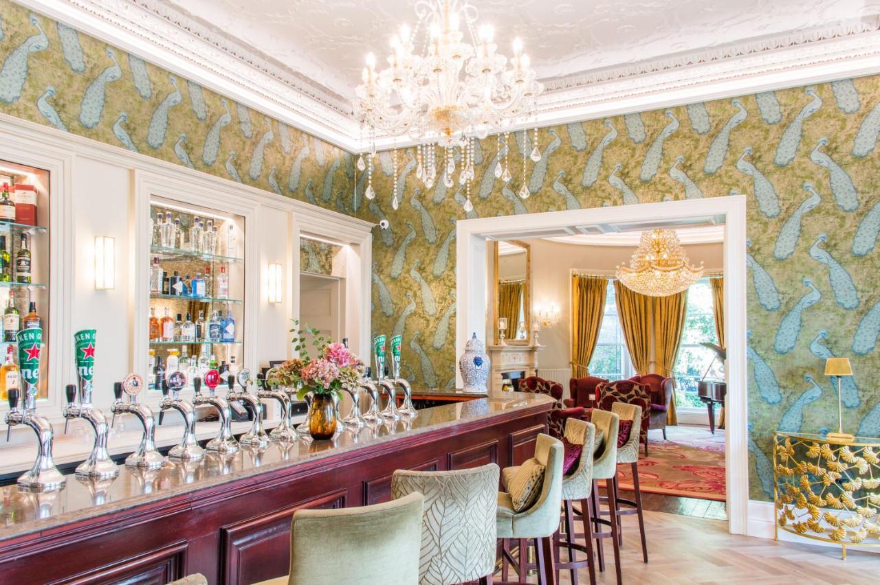 Cork'S Vienna Woods Hotel & Villas ภายนอก รูปภาพ