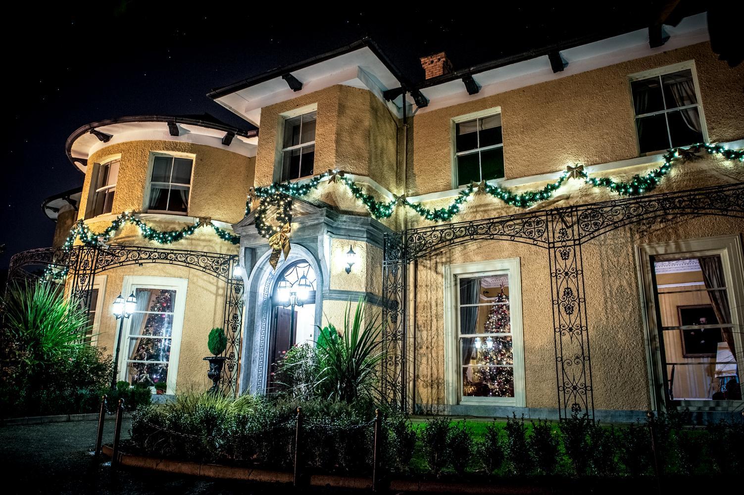 Cork'S Vienna Woods Hotel & Villas ภายนอก รูปภาพ