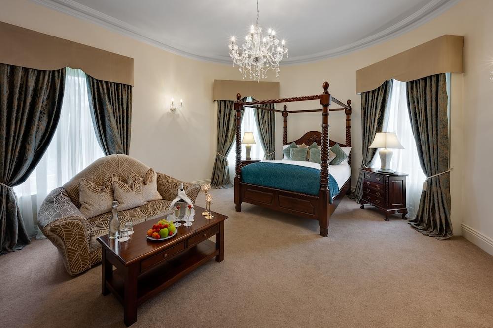 Cork'S Vienna Woods Hotel & Villas ภายนอก รูปภาพ