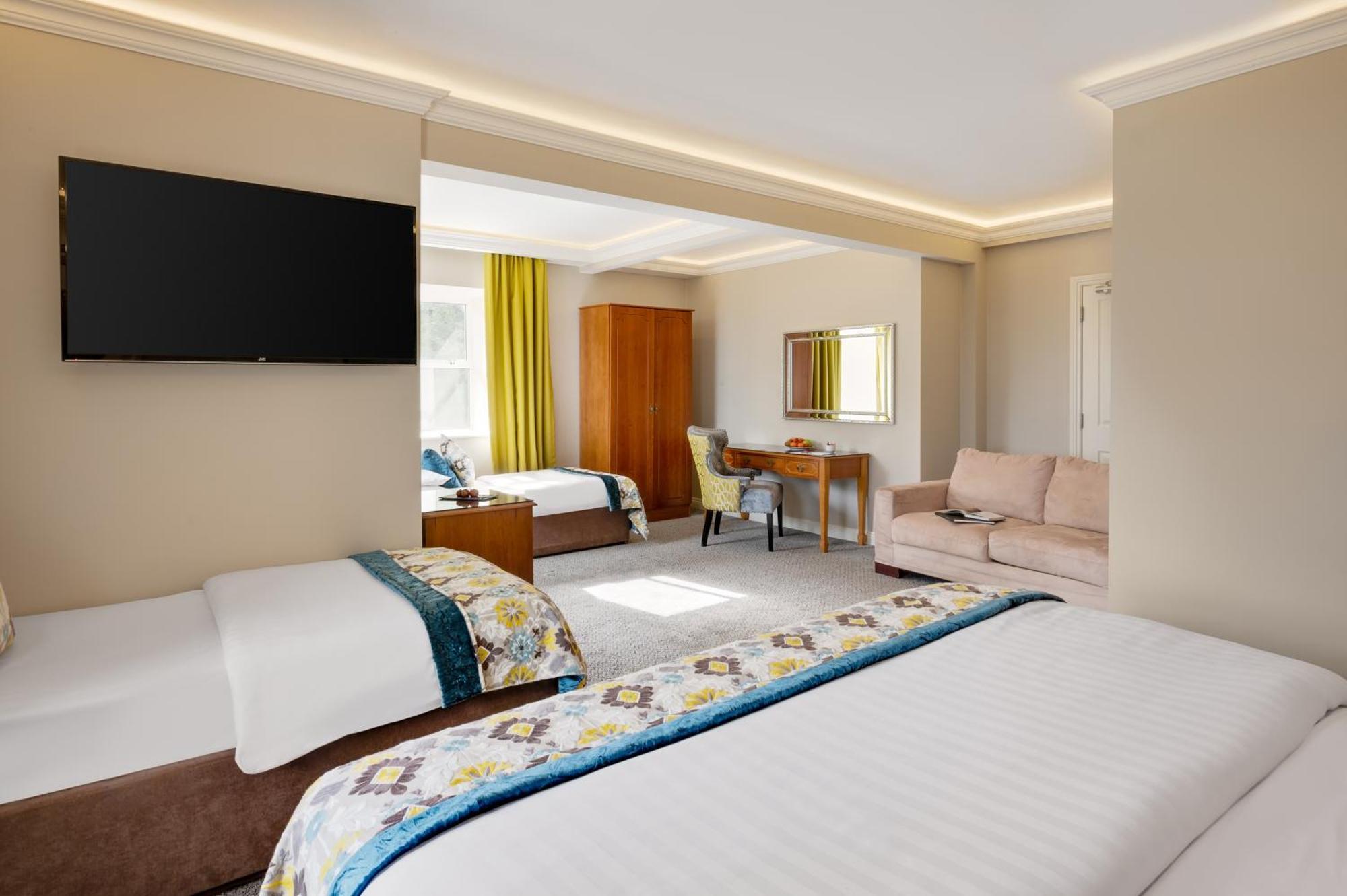 Cork'S Vienna Woods Hotel & Villas ภายนอก รูปภาพ