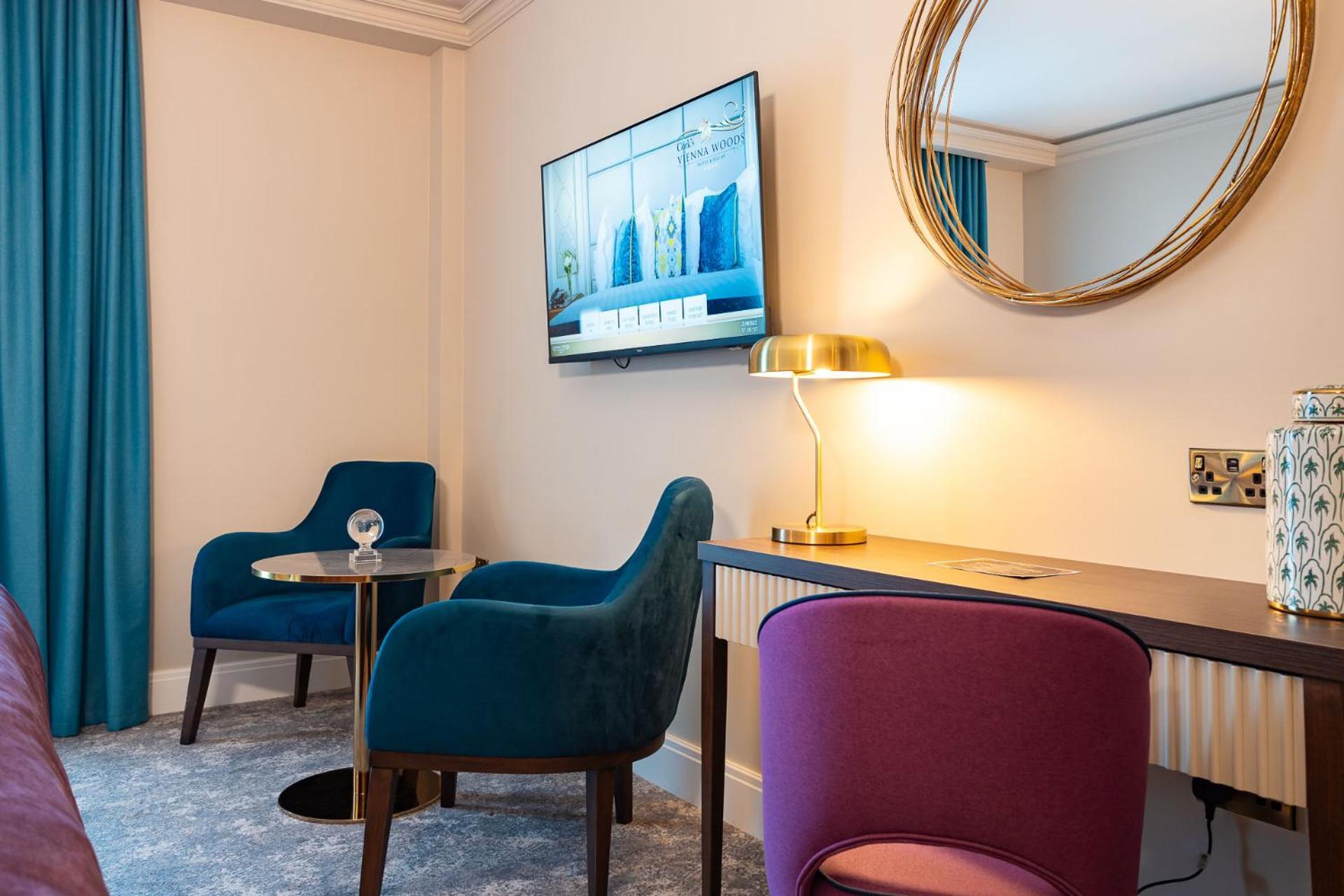 Cork'S Vienna Woods Hotel & Villas ภายนอก รูปภาพ