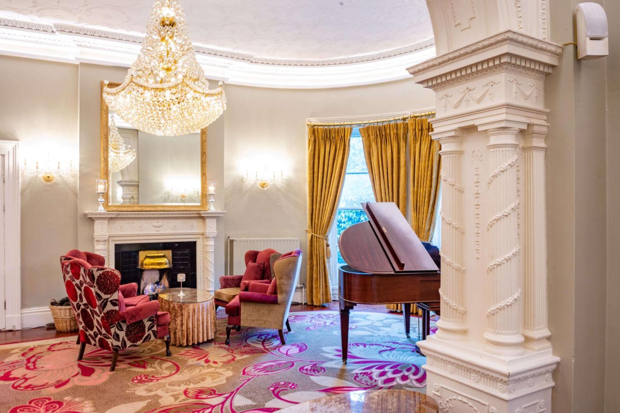 Cork'S Vienna Woods Hotel & Villas ภายนอก รูปภาพ